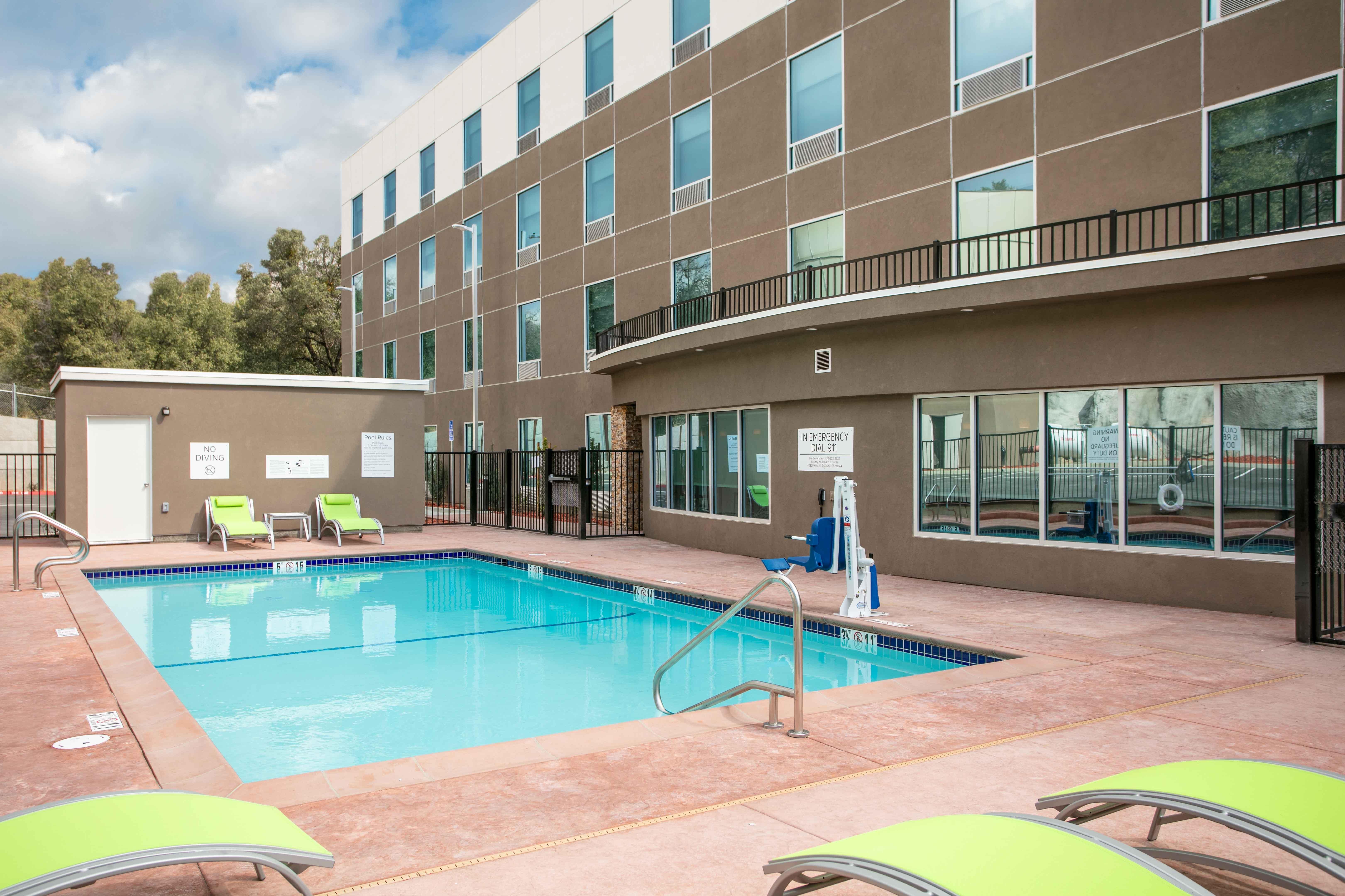 Holiday Inn Express & Suites Oakhurst-Yosemite Park Area By Ihg Zewnętrze zdjęcie